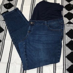 Maternity blue jeans